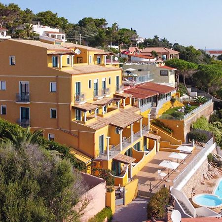 Lu' Hotel Maladroxia SantʼAntìoco 외부 사진