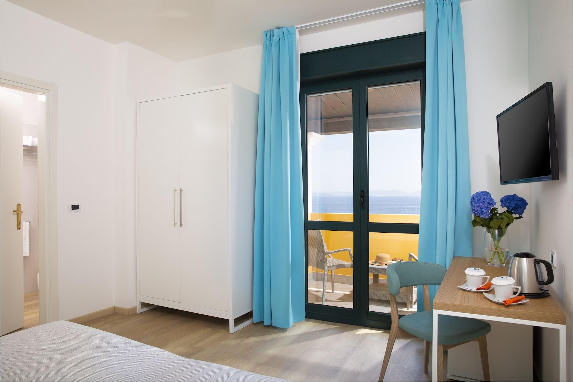 Lu' Hotel Maladroxia SantʼAntìoco 외부 사진
