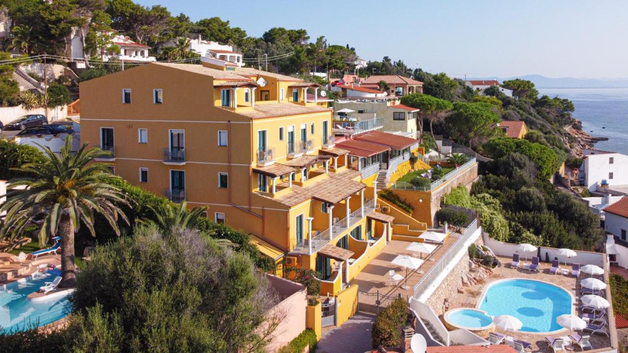 Lu' Hotel Maladroxia SantʼAntìoco 외부 사진